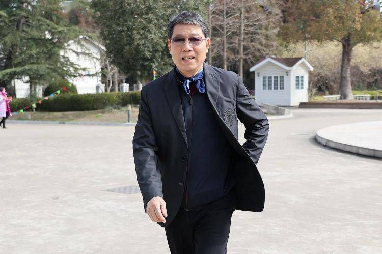 国产盗摄美女嘘嘘视频