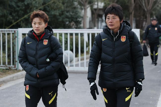 女生啊啊啊